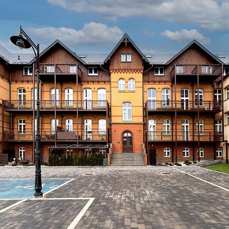 Apartament Inspirujacy - Z Prywatnym Monitorowanym Parkingiem - 4 Osobowy - Space Apart Jelenia Gora Exterior photo
