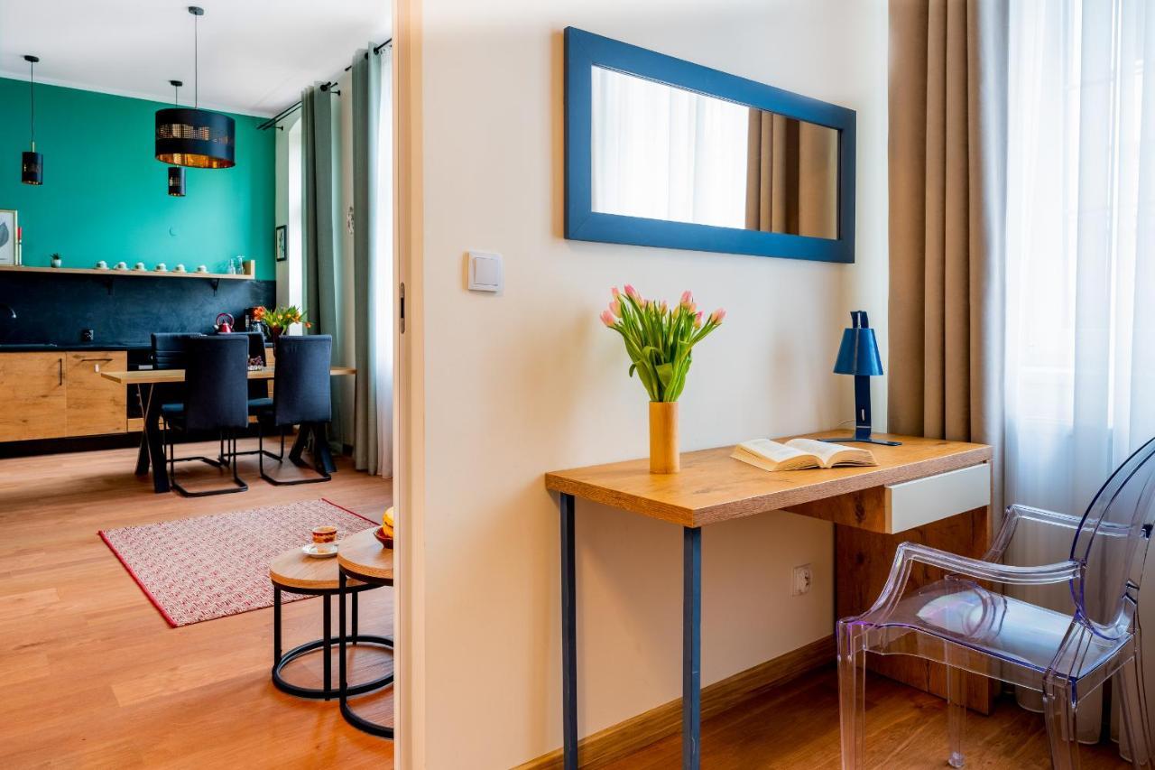 Apartament Inspirujacy - Z Prywatnym Monitorowanym Parkingiem - 4 Osobowy - Space Apart Jelenia Gora Exterior photo